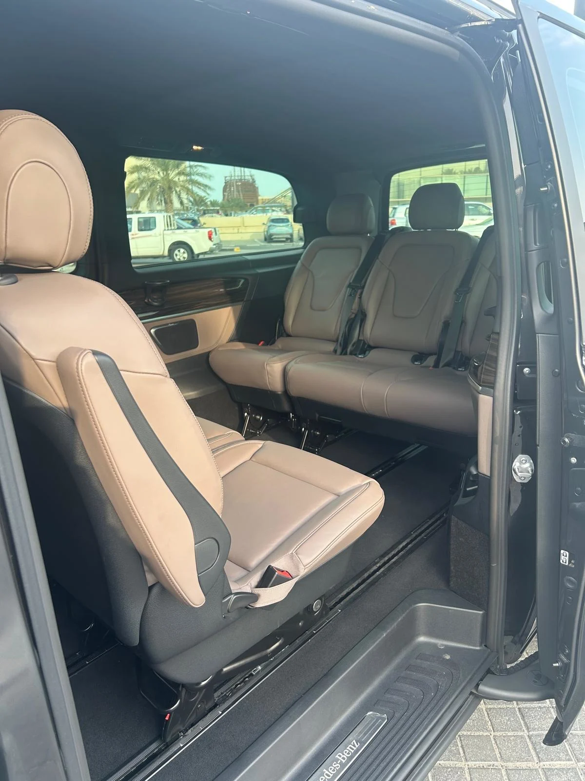 خدمات ليموجيت الفارهة في الكويت